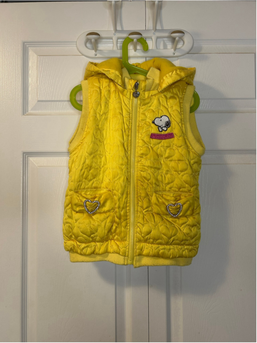 2012 Snoopy Wonderland Yellow Quilted Hooded Vest Kids Size 120